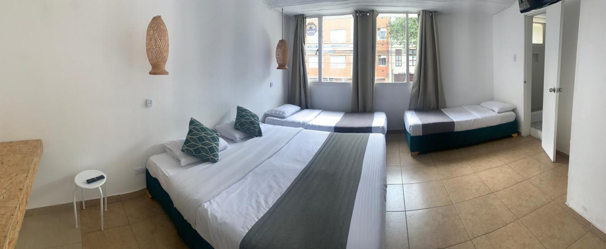 Hotel De Normandia 3*