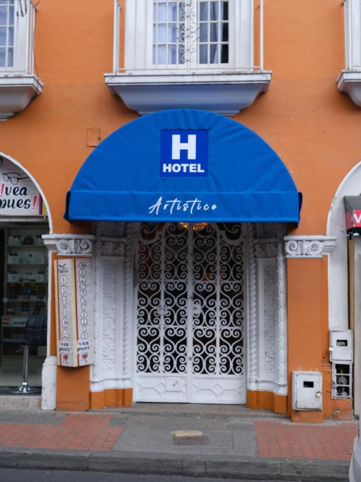 Artistico Hotel *