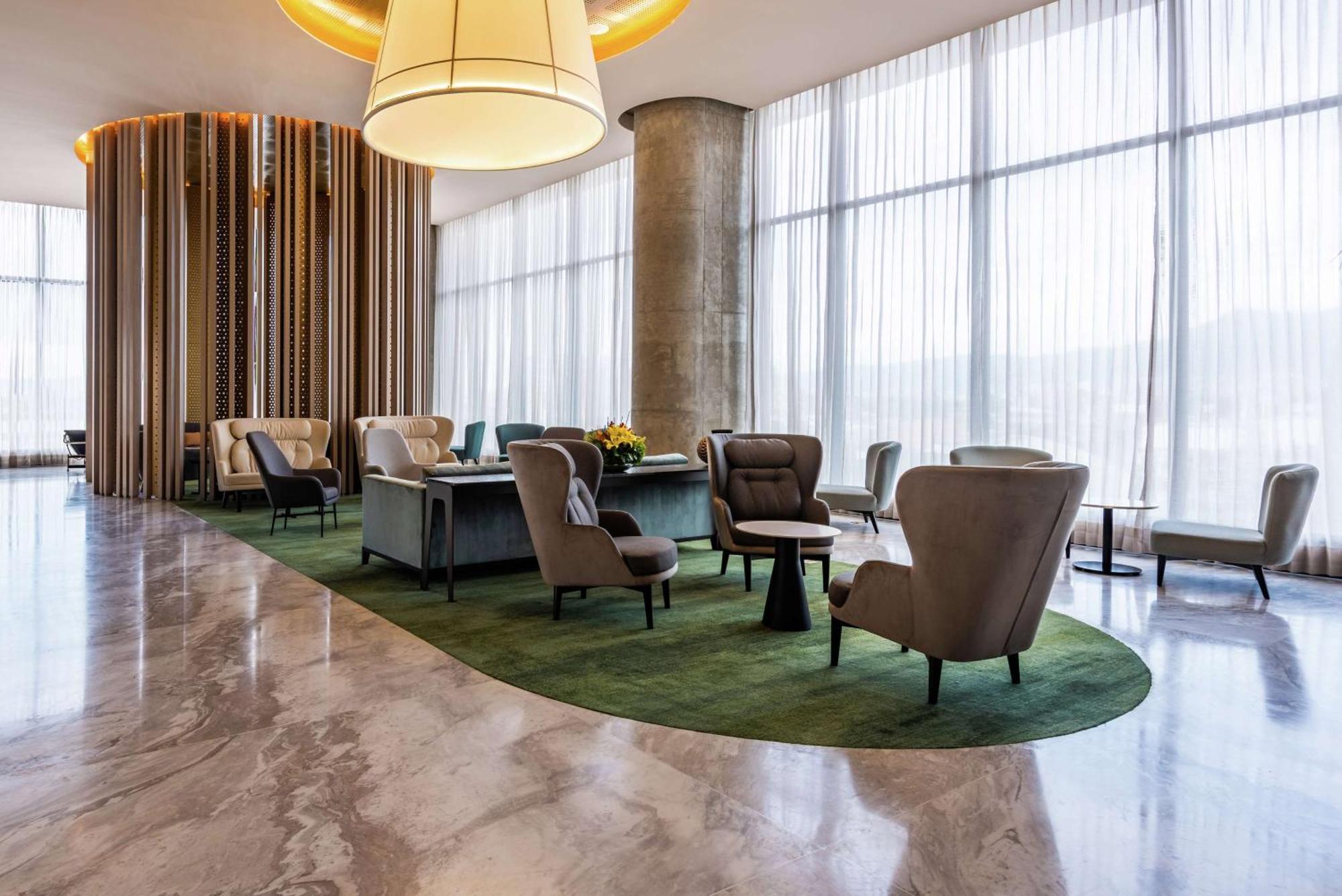 Hilton Corferias