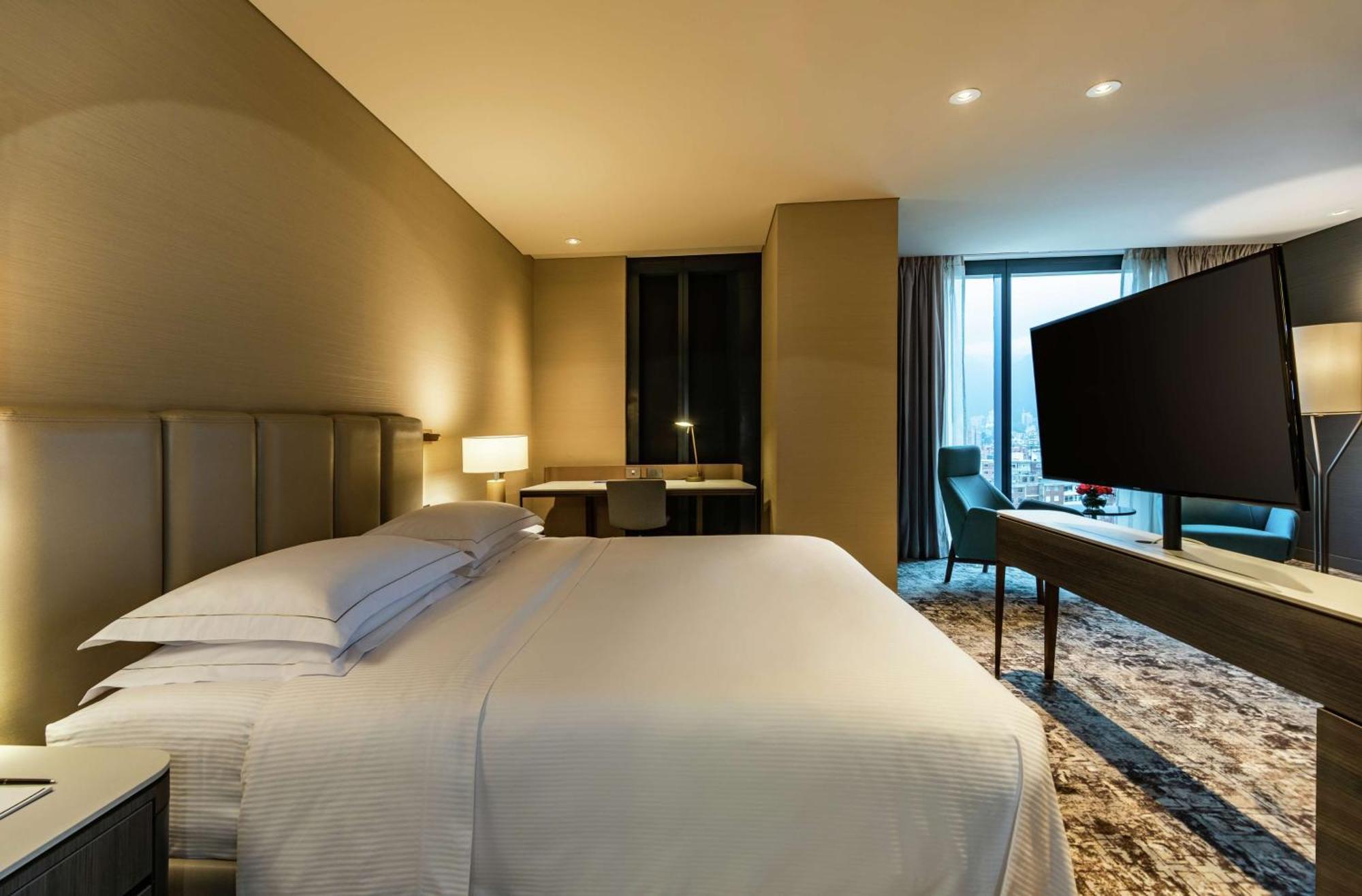 Hotel Hilton Corferias 4*