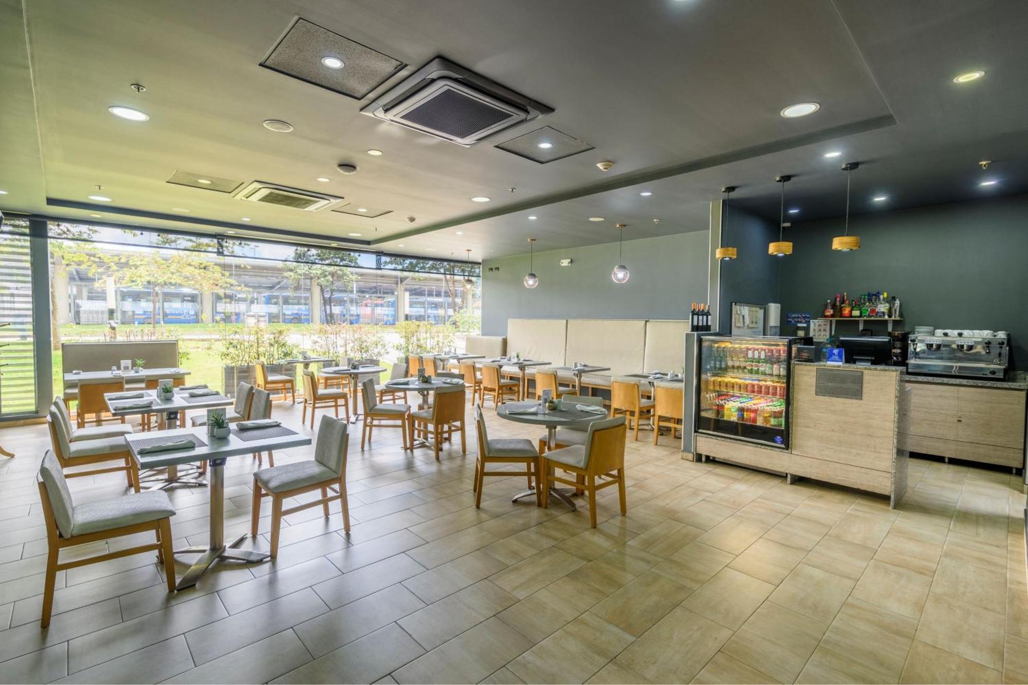 Express By Marriott Aeropuerto 4* Bogota