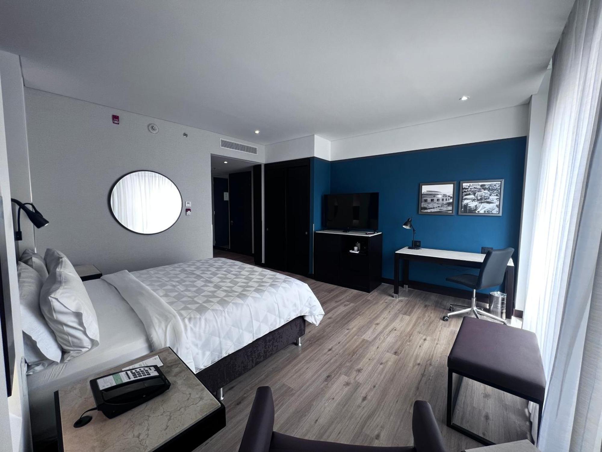 Airport By Ihg Bogota