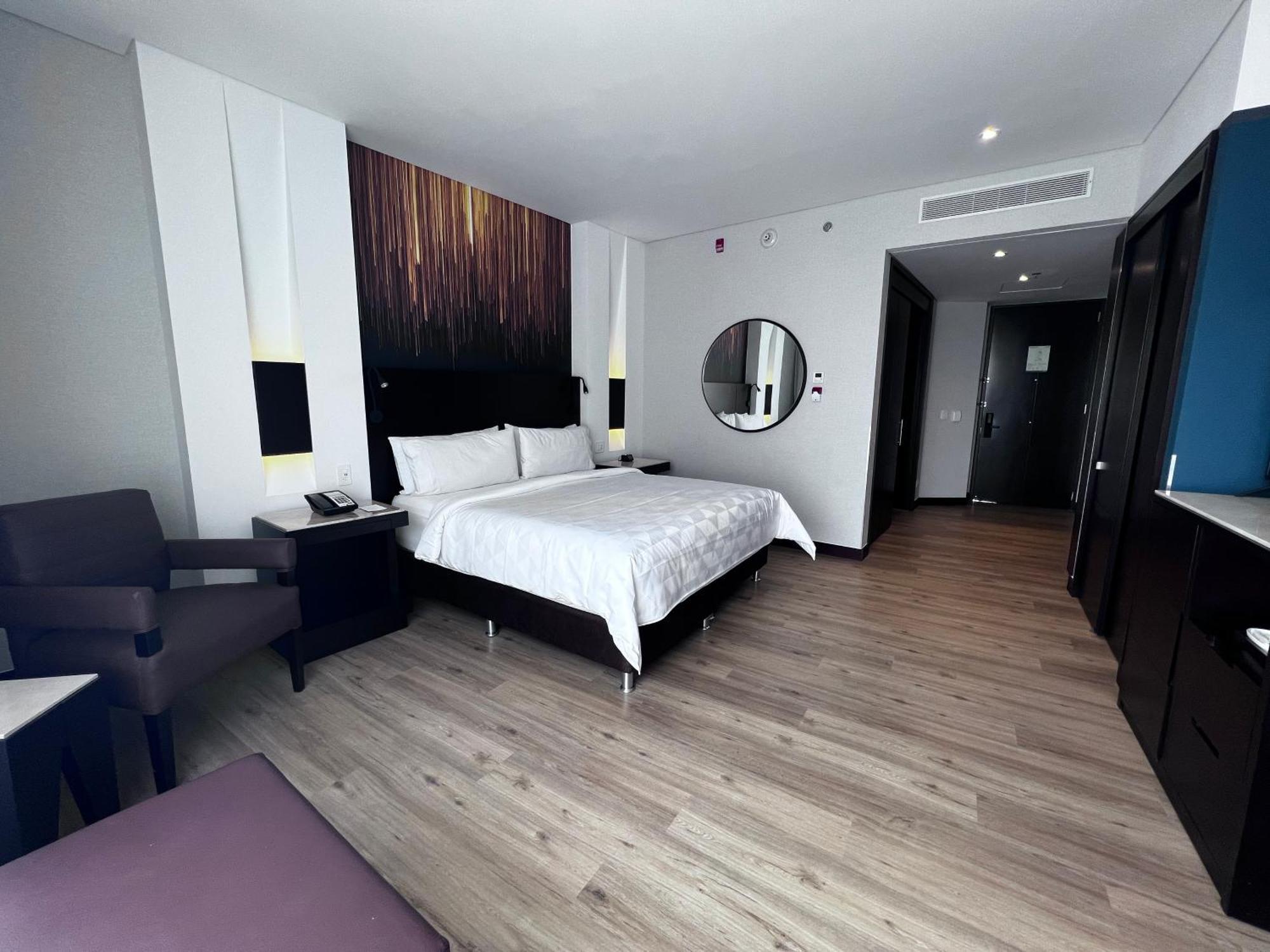 Airport By Ihg Bogota