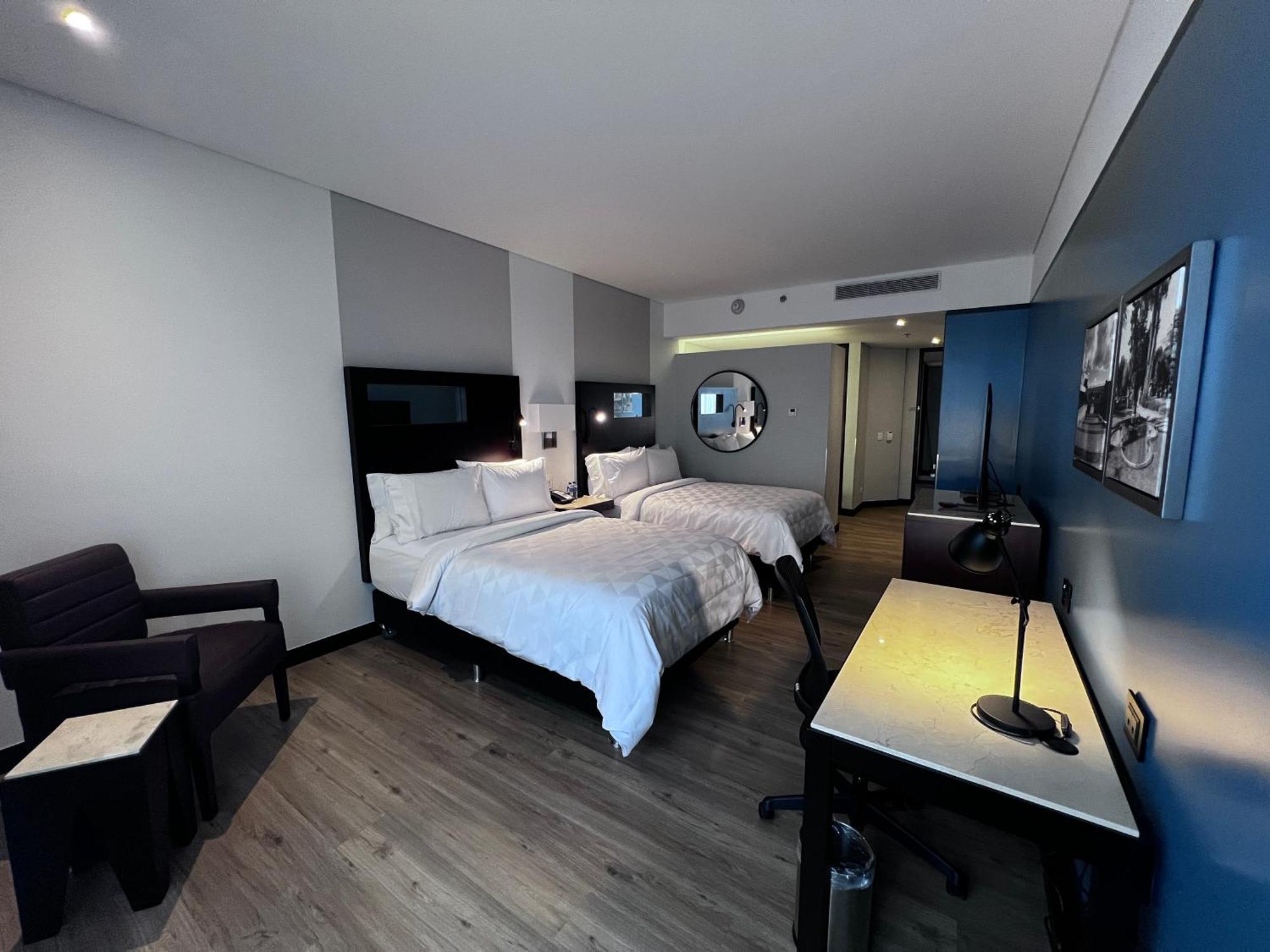 Airport By Ihg Hotel 4*