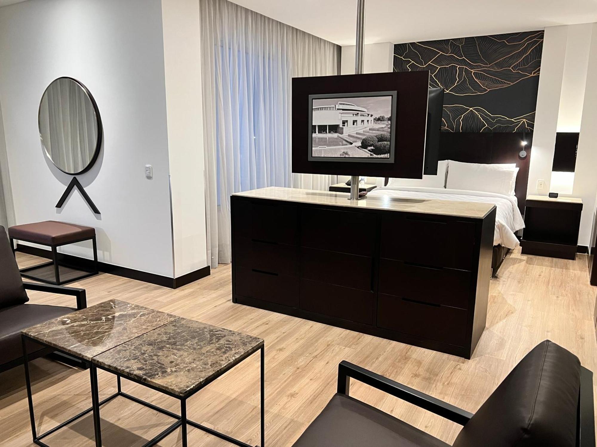 Airport By Ihg Hotel Bogota