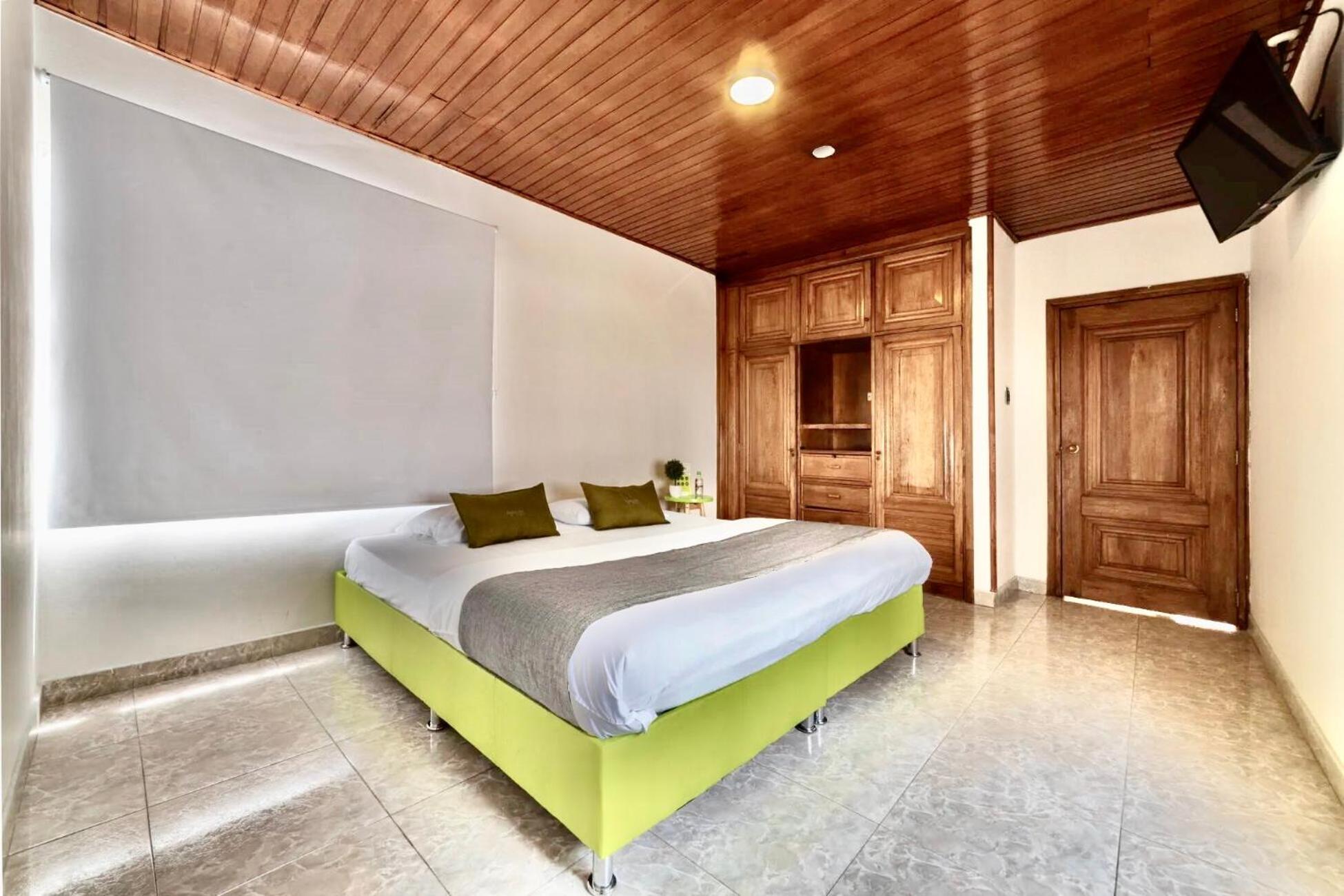 Hotel De Normandia 3*