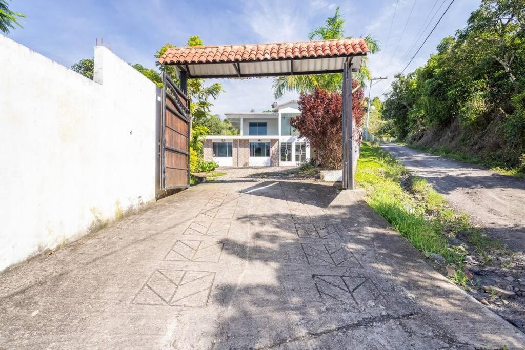 Casa Campestre Clima Caliente - Agroturismo Villa