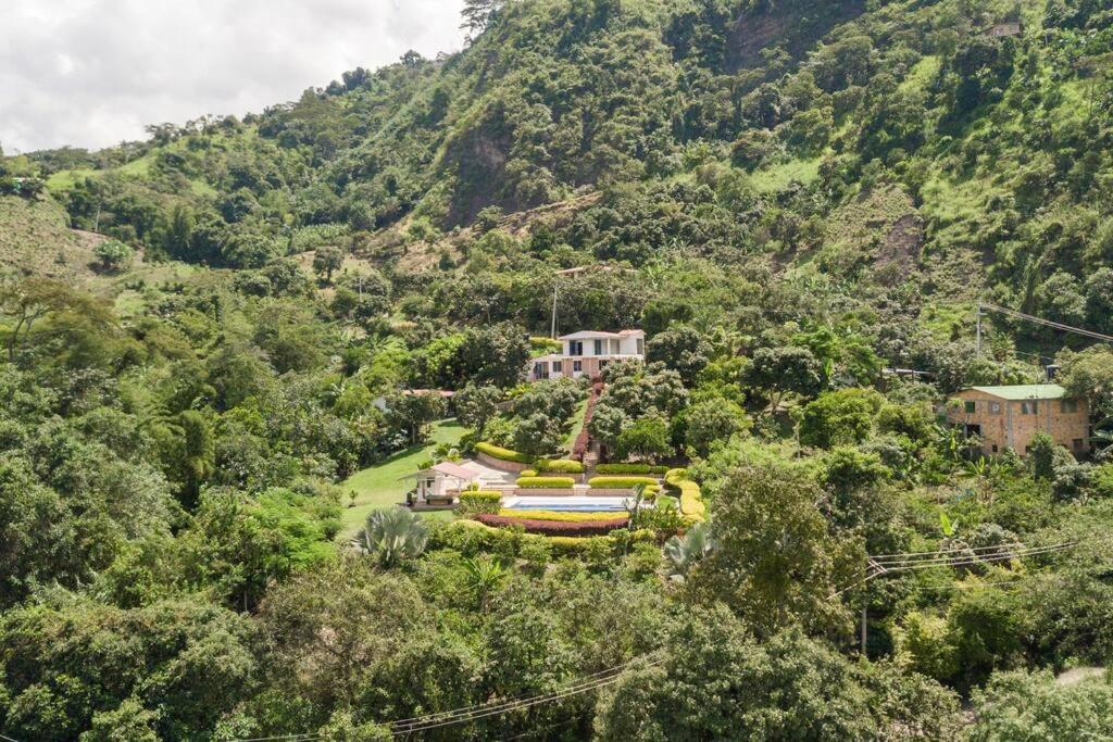 Villa Casa Campestre Clima Caliente - Agroturismo Bogota