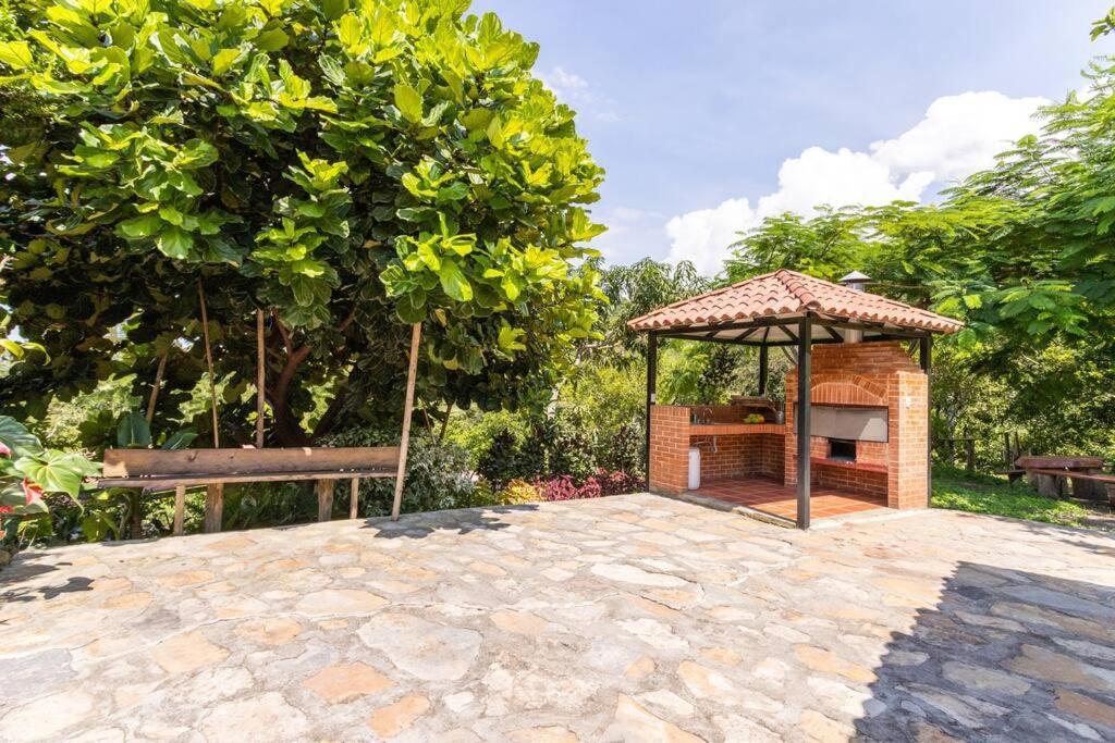 Casa Campestre Clima Caliente - Agroturismo Villa