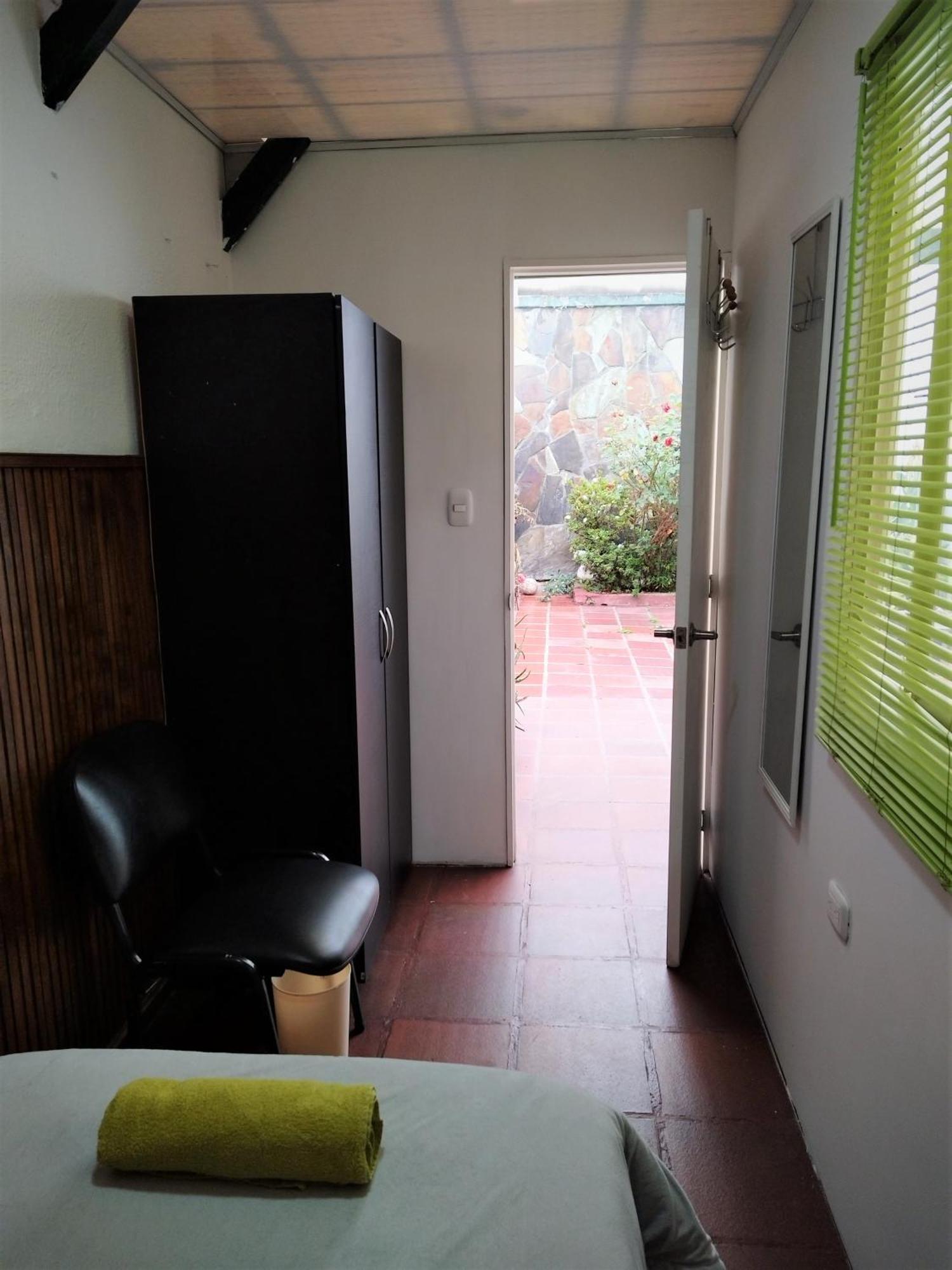 Guest house Casa En Ubicada En Zona