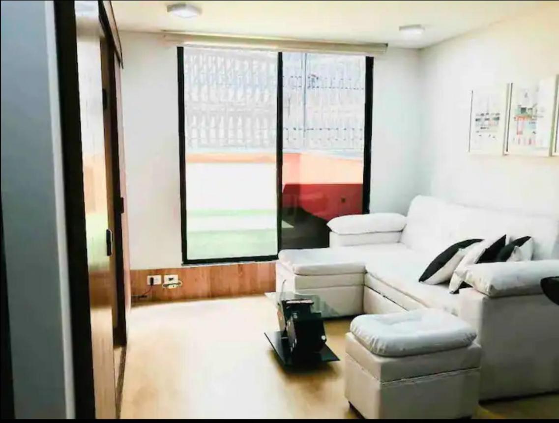 North Facing Chico 93 Studio * Bogota