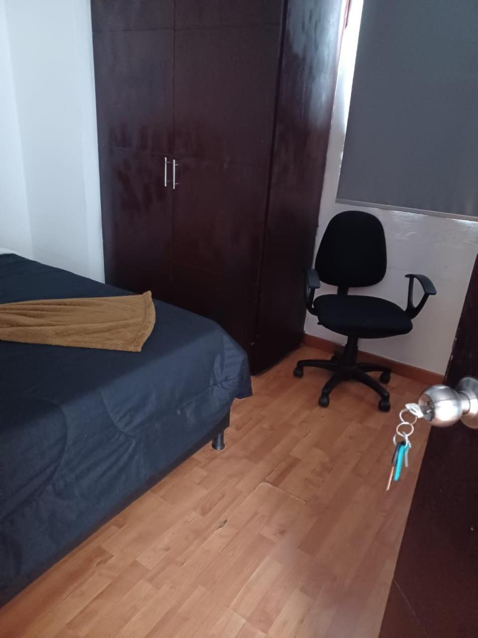 Apartment Sector De Corferias , Y A 5 Cuadras, Embajada Americana 10 Cuadras, Cerca Al Can , G 12 , Universidad Nacional , Aeropuerto A 2 Cuadras Estacion Ciudad Universitaria Marque-tresdiecisietecincoveintisieteveintiseistreintayu *