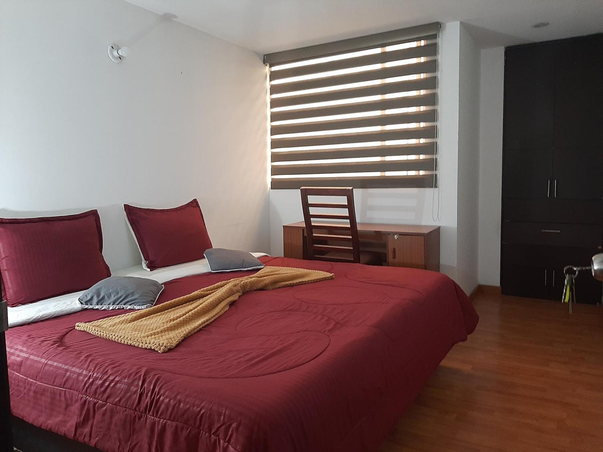 Apartment Sector De Corferias , Y A 5 Cuadras, Embajada Americana 10 Cuadras, Cerca Al Can , G 12 , Universidad Nacional , Aeropuerto A 2 Cuadras Estacion Ciudad Universitaria Marque-tresdiecisietecincoveintisieteveintiseistreintayu *