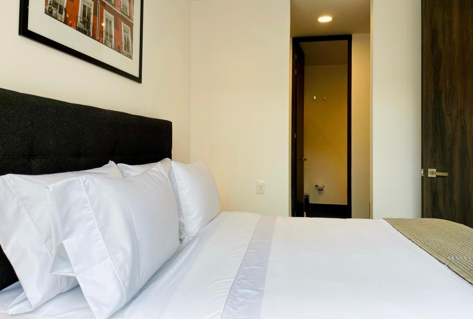 Pulse 95 By Wynwood House * Bogota