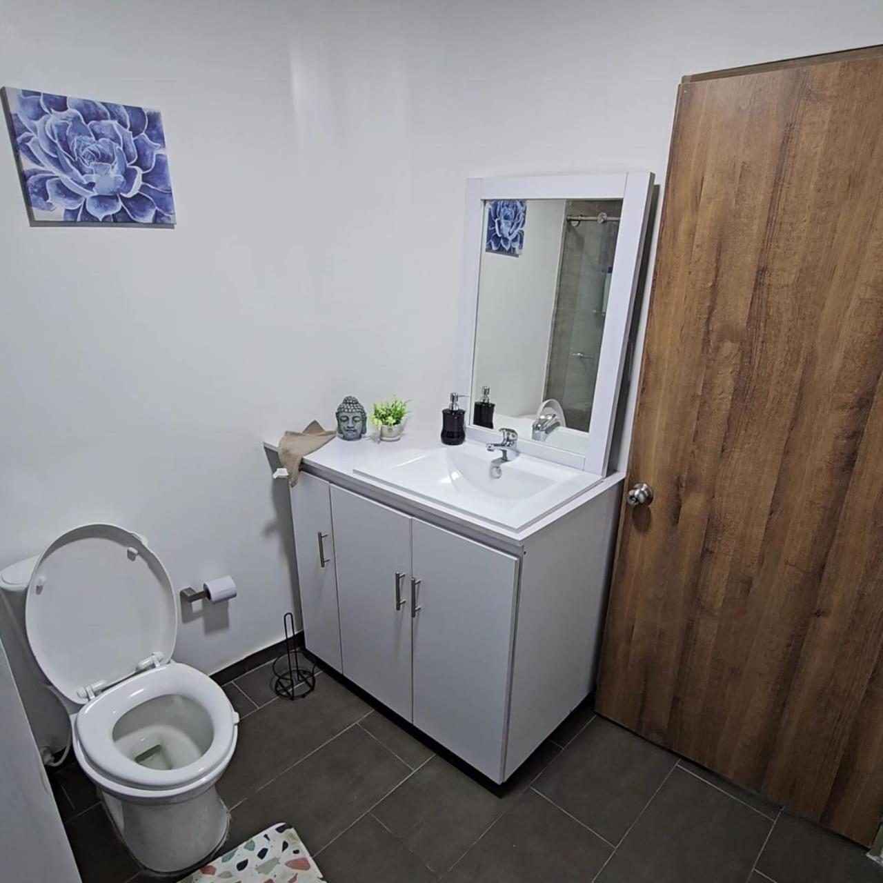 Hb 2 J Vargas Guest house Bogota