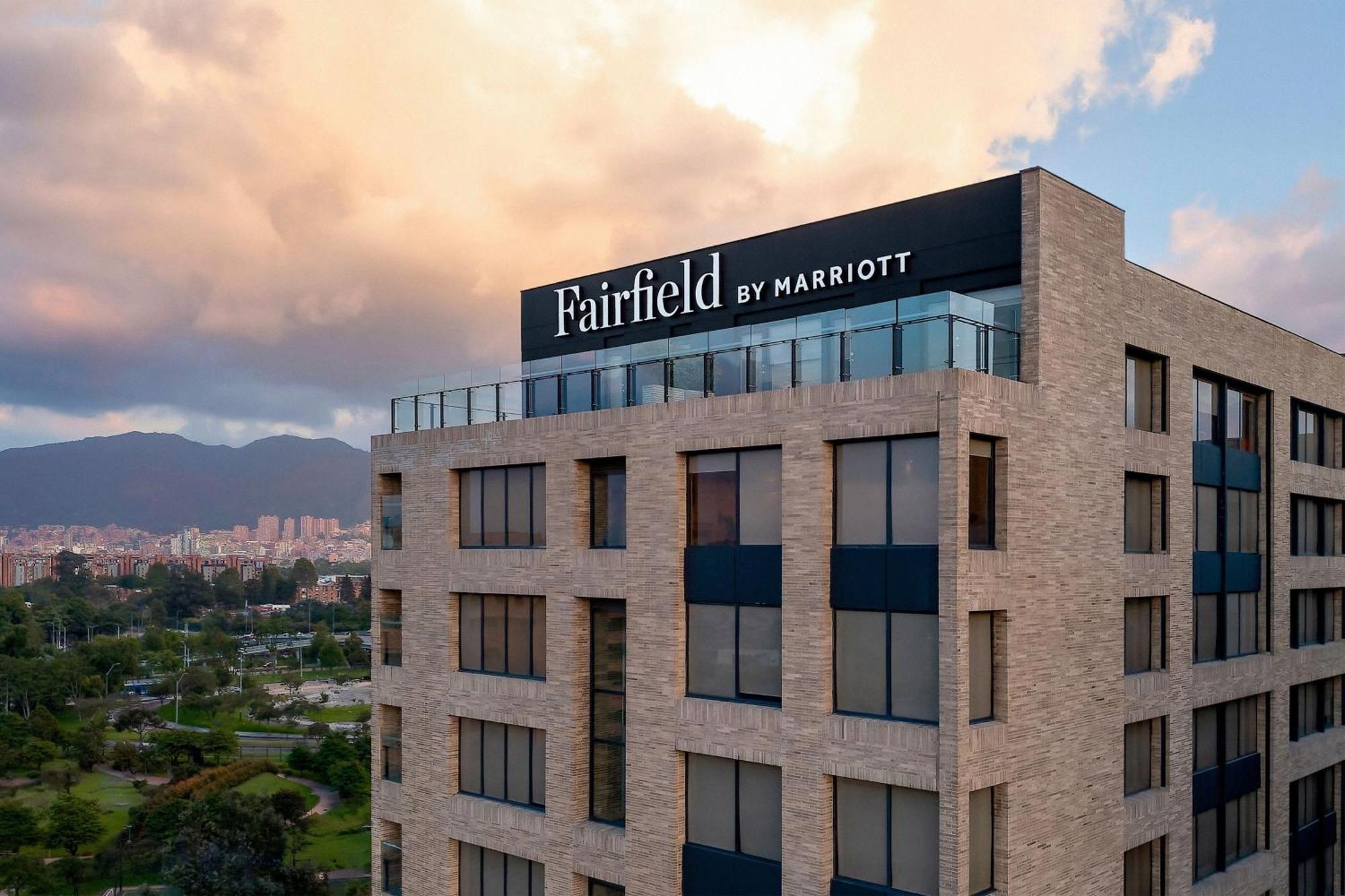Fairfield By Marriott Embajada Hotel