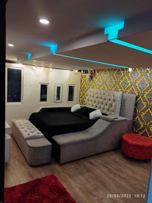 Penthouse Con Jacuzzi Y Chimenea Bogota