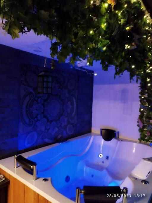 Apartment Penthouse Con Jacuzzi Y Chimenea Bogota