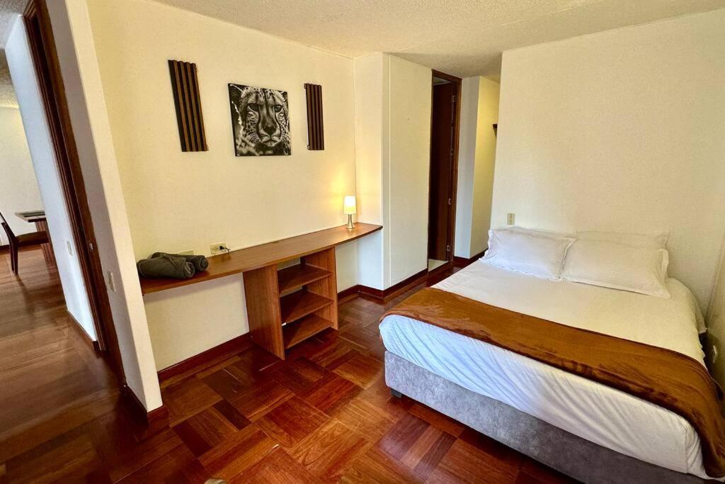 Apartment Escape, Brand New Flat With Wooden Accent In Upper Class Neighborhood In