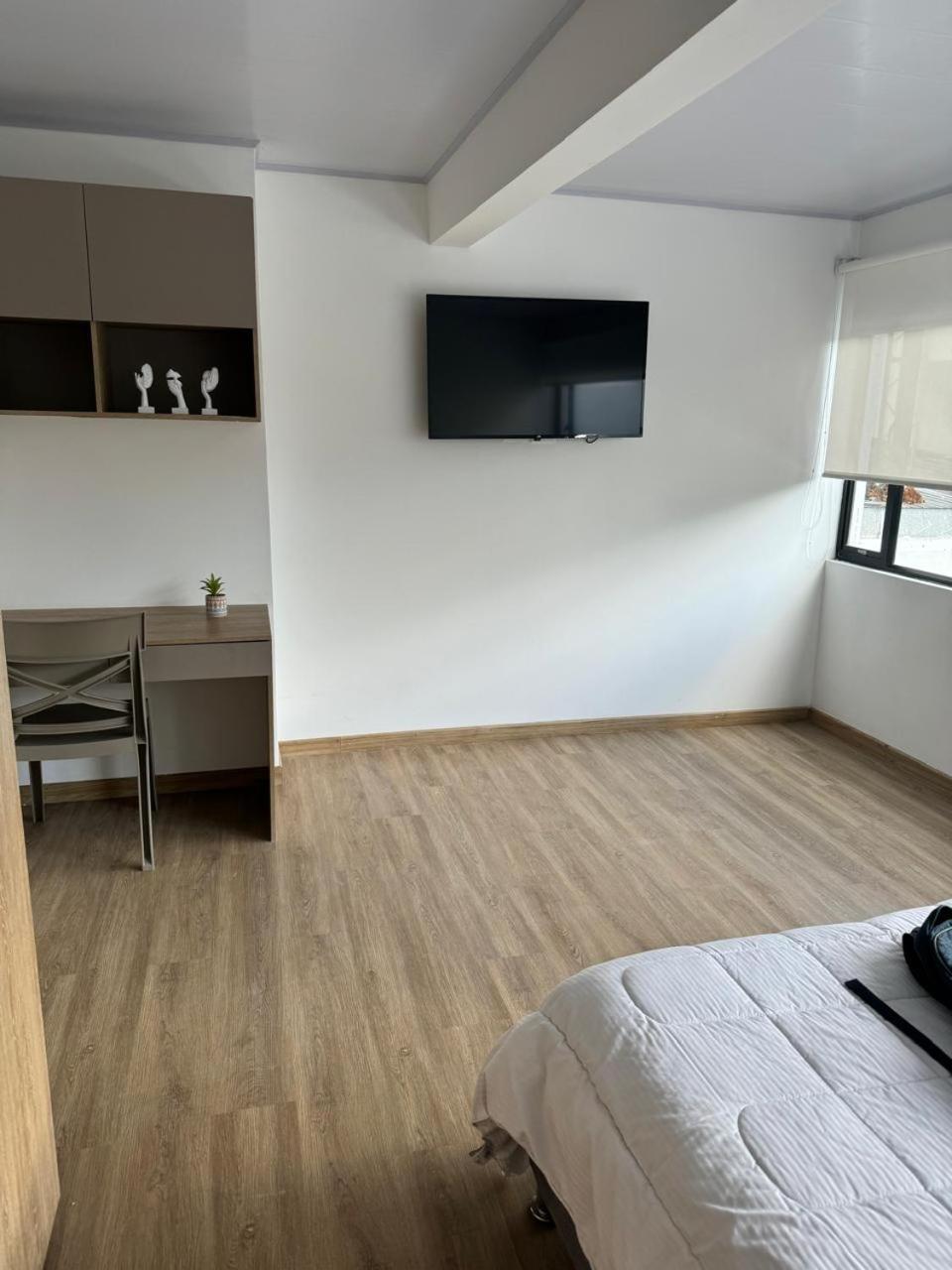Serenity Una Hab 204 *