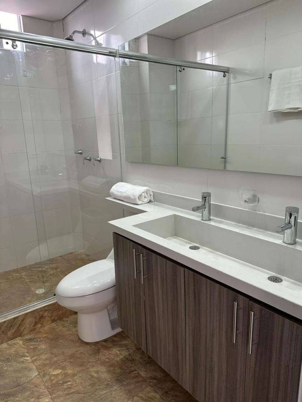Pent House Jacuzzi Terraza Bbq Privado 1 Barrio Jvargas Bogota