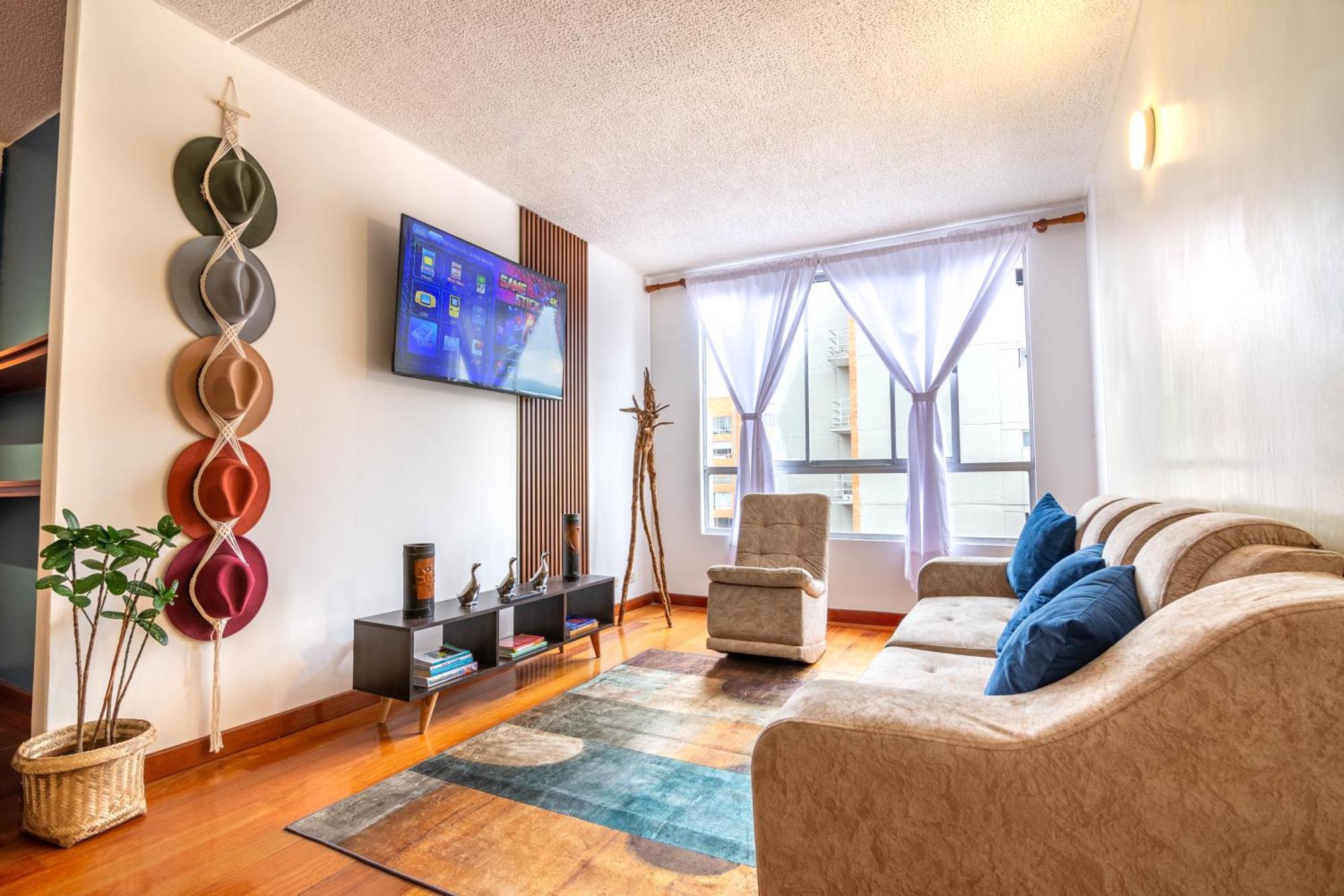 Escape, Brand New Flat With Wooden Accent In Upper Class Neighborhood In Apartment Bogota