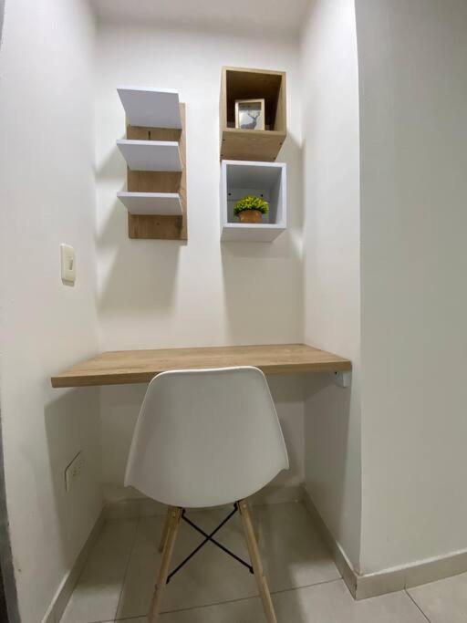 Hermoso Apto Cerca Al Aeropuerto Apartment