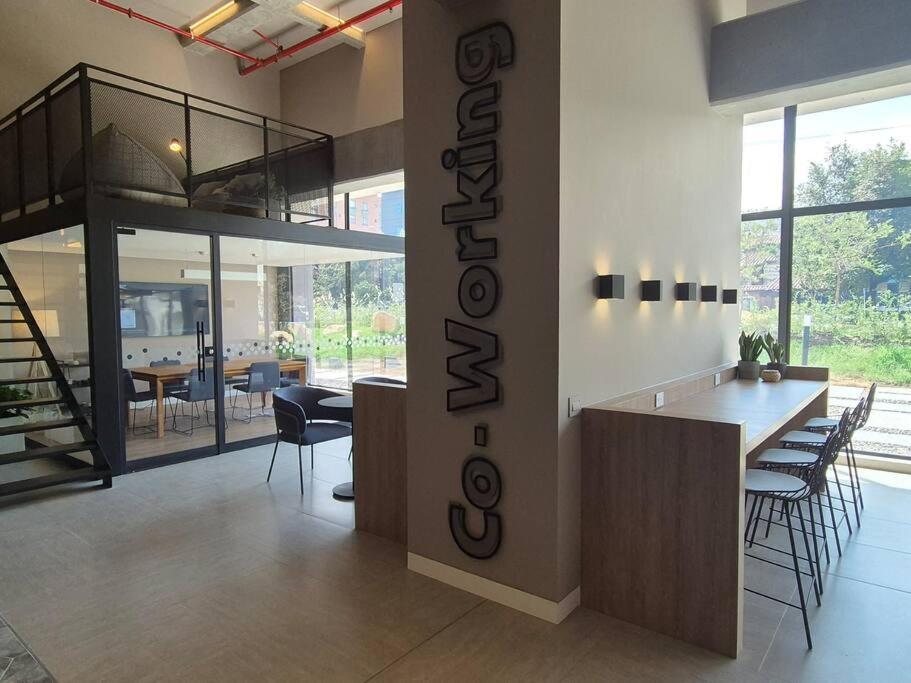 Loft Moderno En Clubhouse Frente A Corferias *