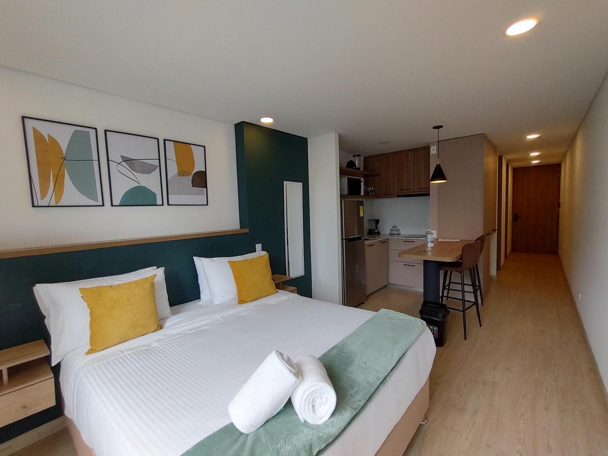 The Hood 102, Modern And Luxury * Bogota