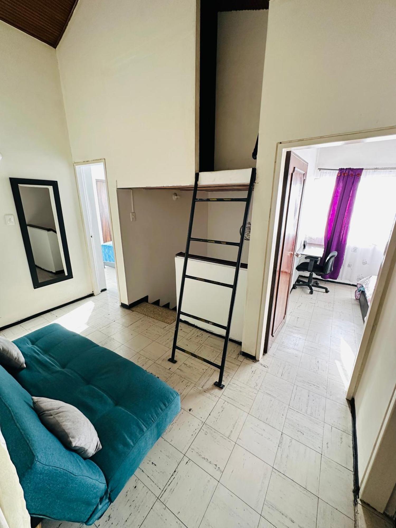 Hermosa Casa Familiar Y Central Holiday home Bogota