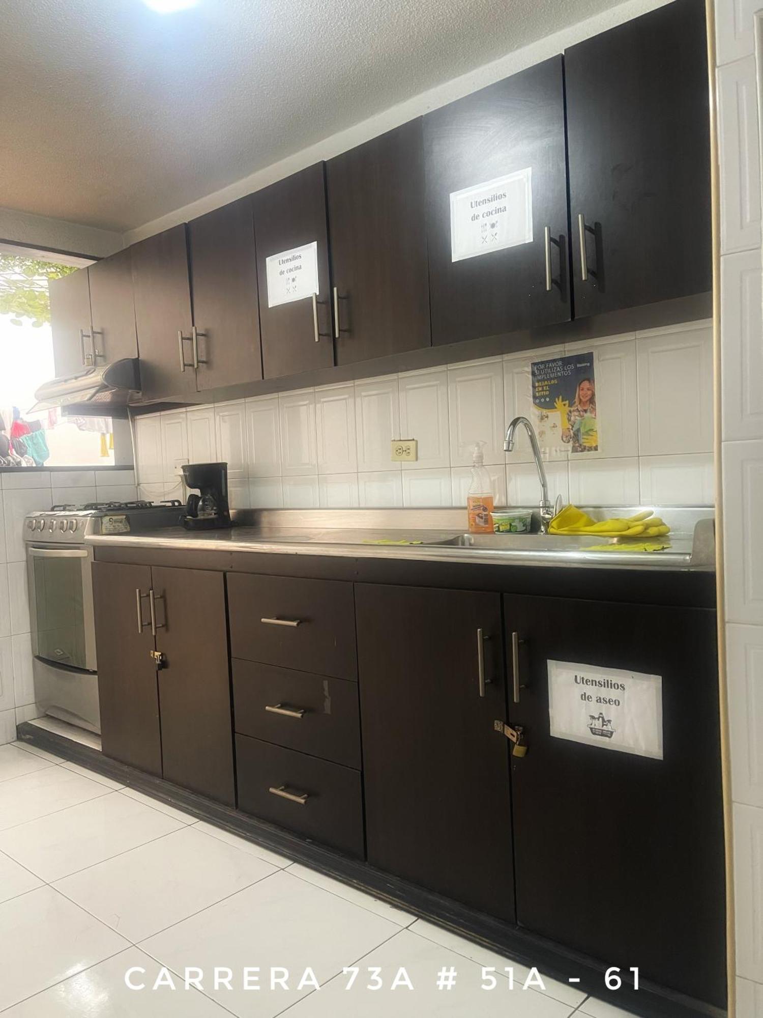 A 5 Minutos Del Aeropuerto Homestay *