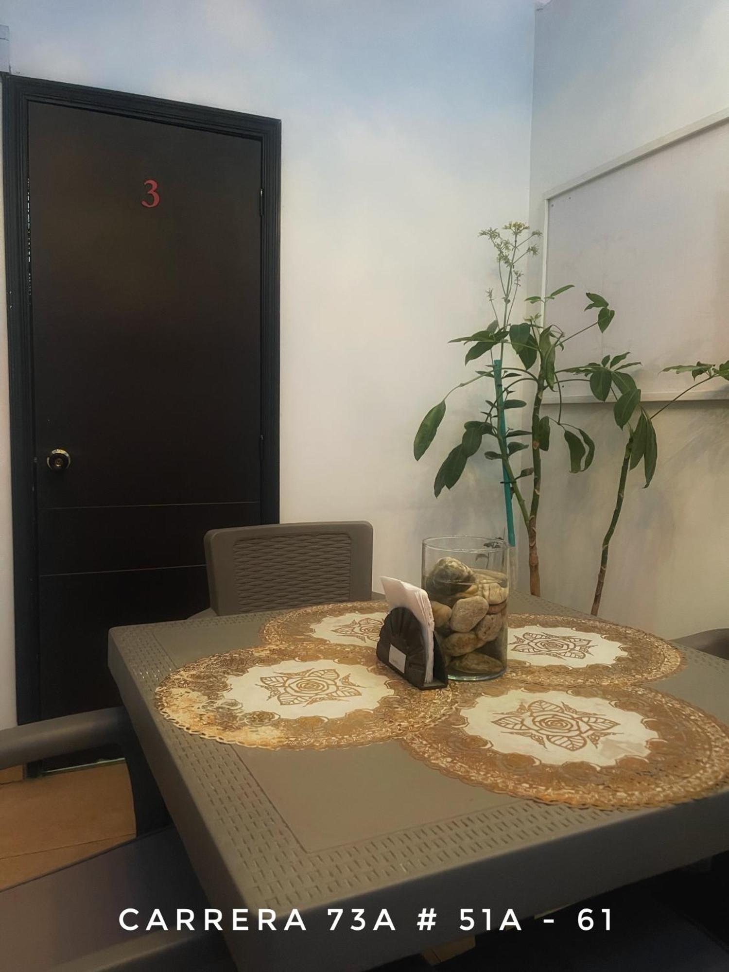 A 5 Minutos Del Aeropuerto Homestay