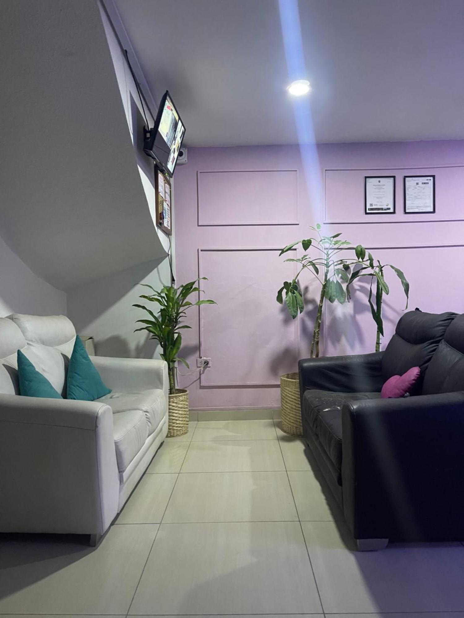 A 5 Minutos Del Aeropuerto Homestay Bogota