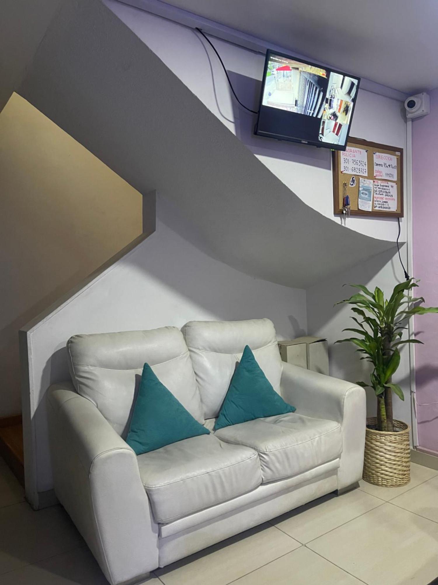 Homestay A 5 Minutos Del Aeropuerto El Dorado