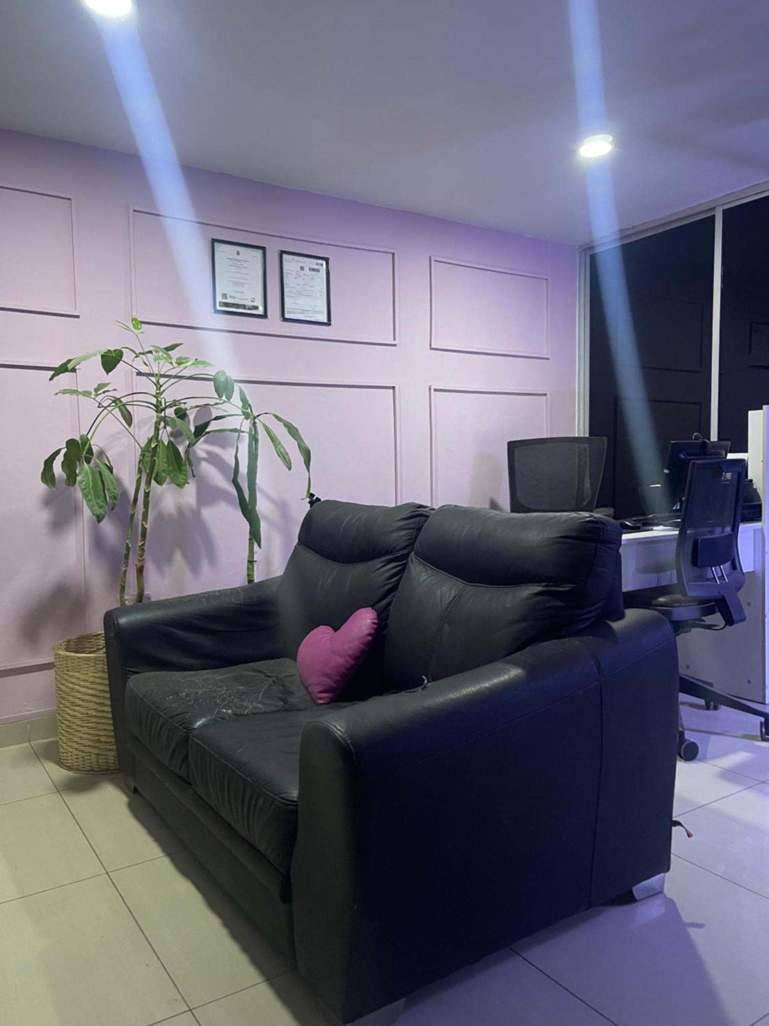 A 5 Minutos Del Aeropuerto El Dorado Homestay Bogota