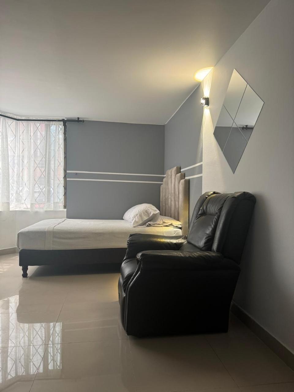 Gran Marquez, Y Hotel Bogota