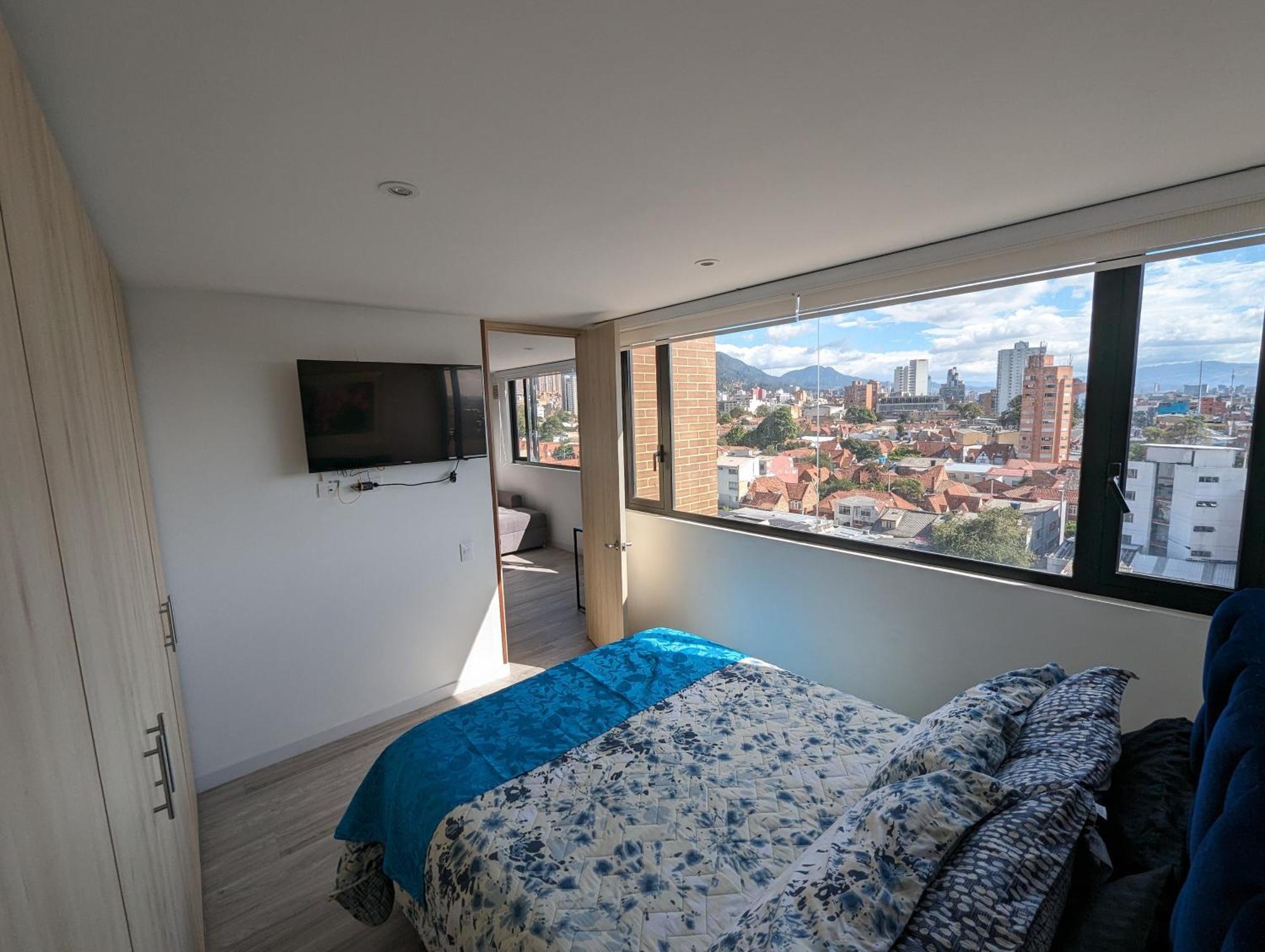 Flat In Financial Heart Of Apartment *