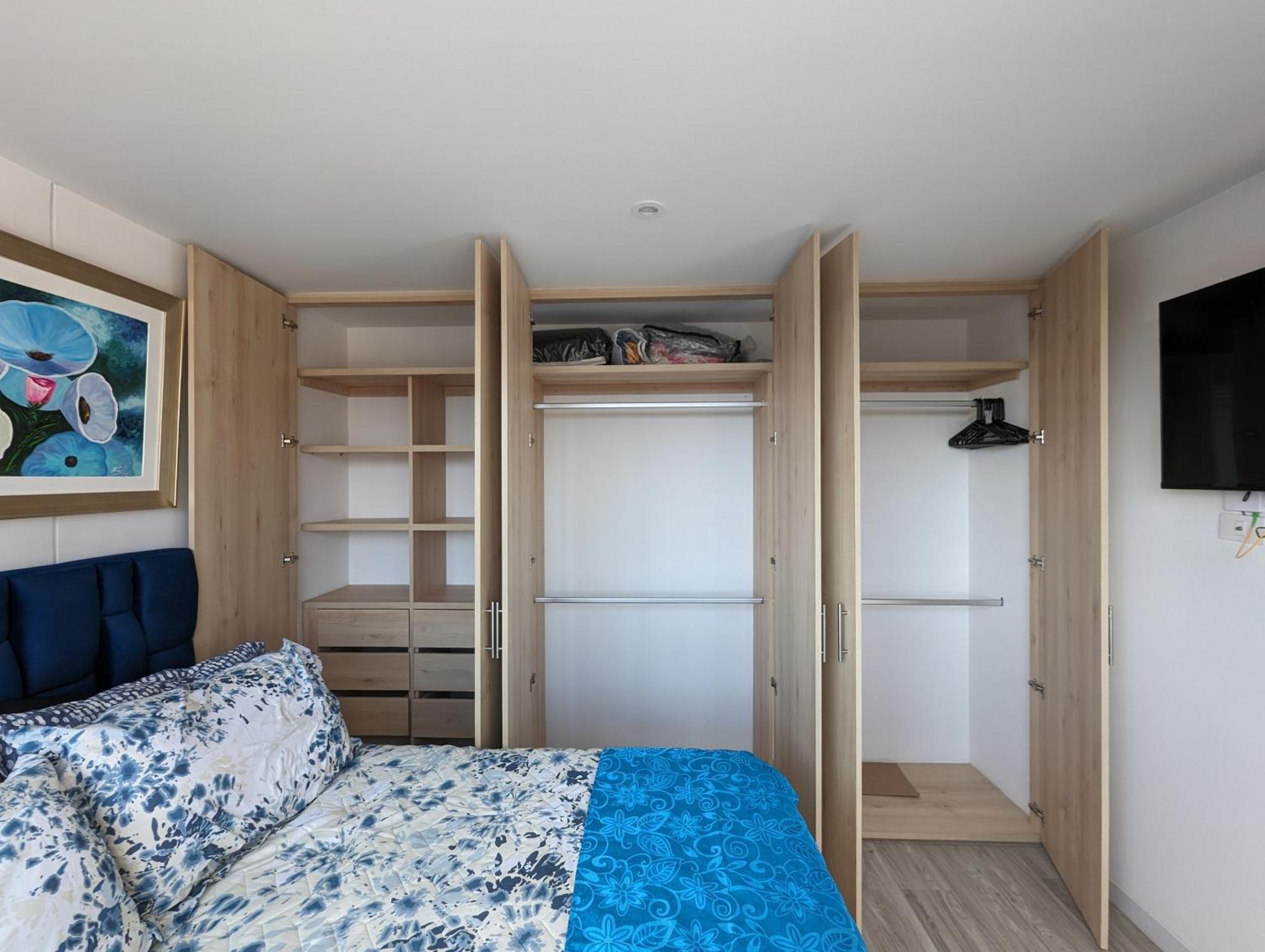 Apartment Flat In Financial Heart Of *