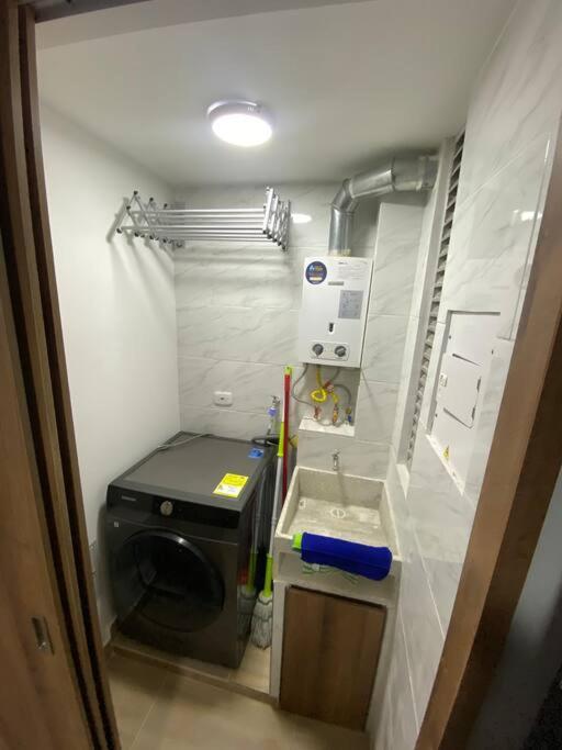Apartamento De Lujo Fontibon Cerca Al Aeropuerto Y Terminal De Transportes *