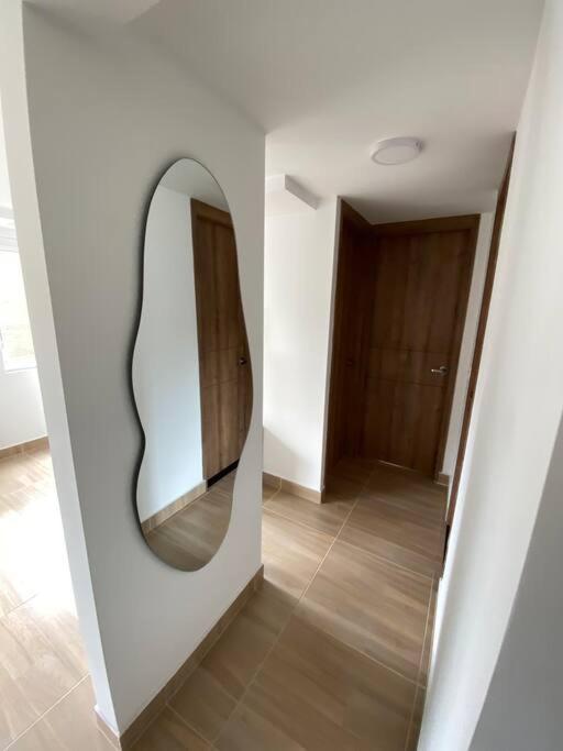 Apartamento De Lujo Fontibon Cerca Al Aeropuerto Y Terminal De Transportes Apartamento *