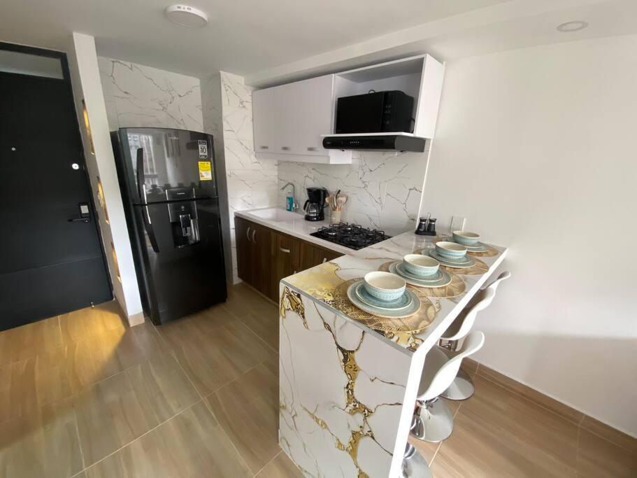 Apartamento De Lujo Fontibon Cerca Al Aeropuerto Y Terminal De Transportes *