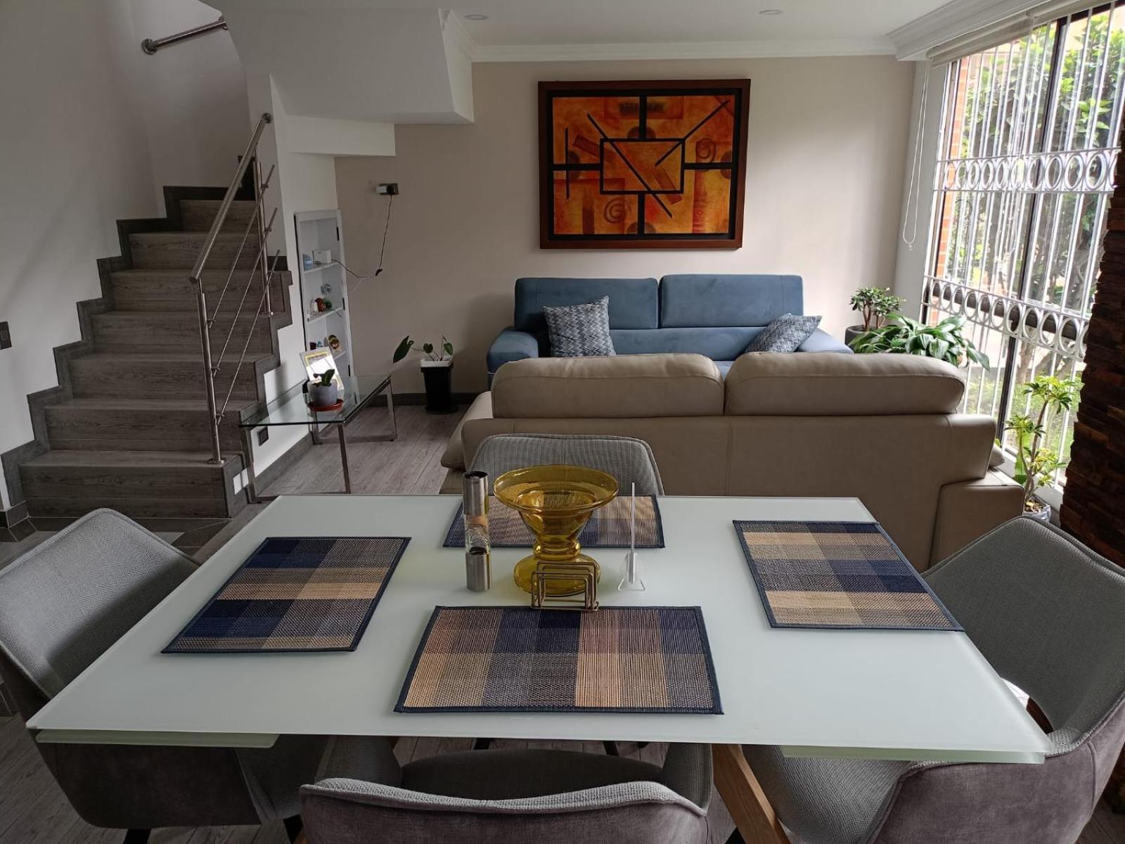 Linda Ciudad Salitre Homestay