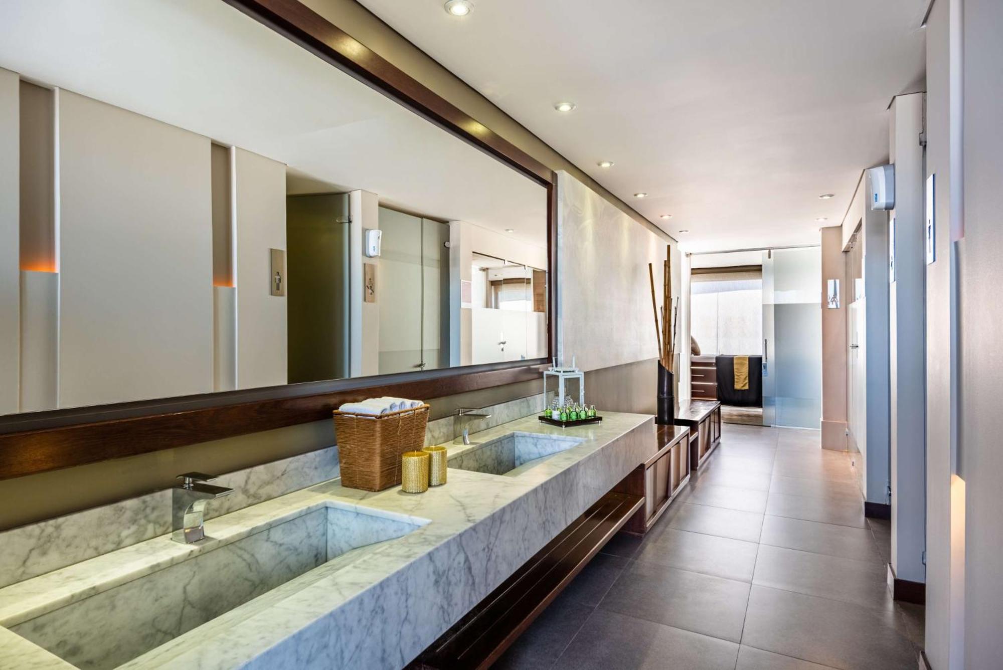 Hotel Nh Collection Wtc Royal