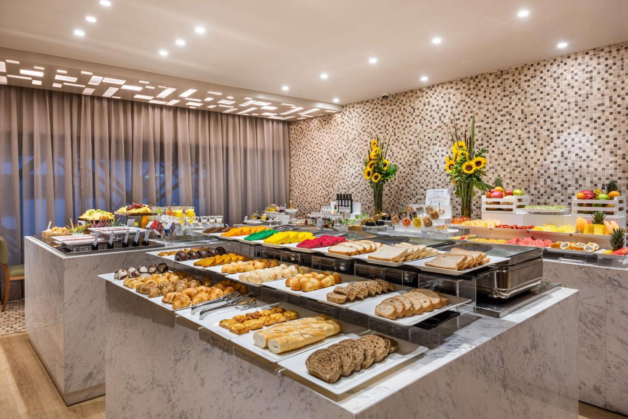 Nh Collection Wtc Royal Hotel 5*