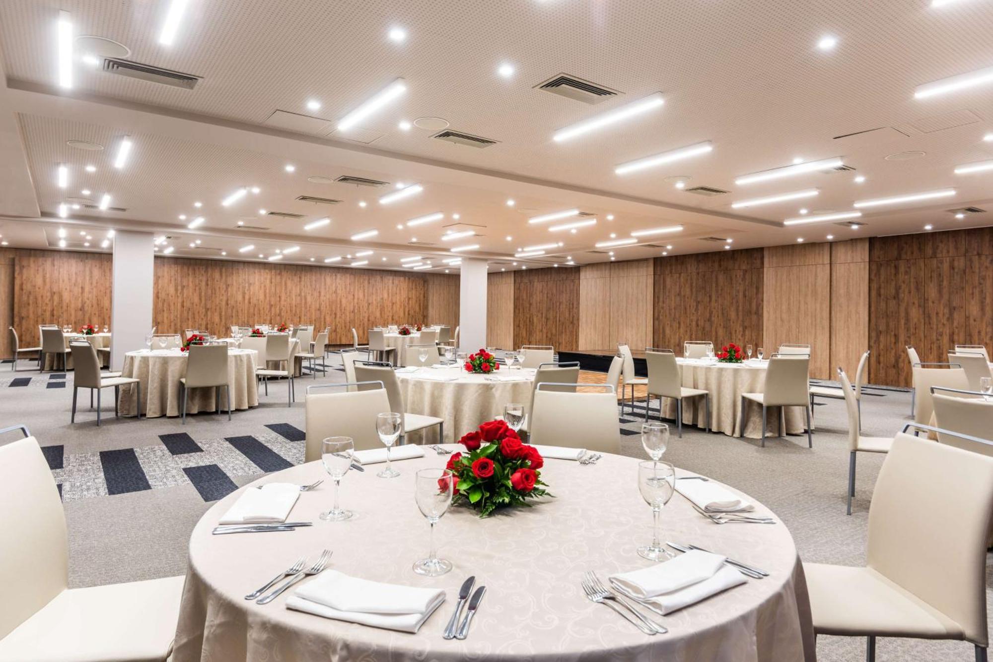 Hotel Nh Collection Wtc Royal
