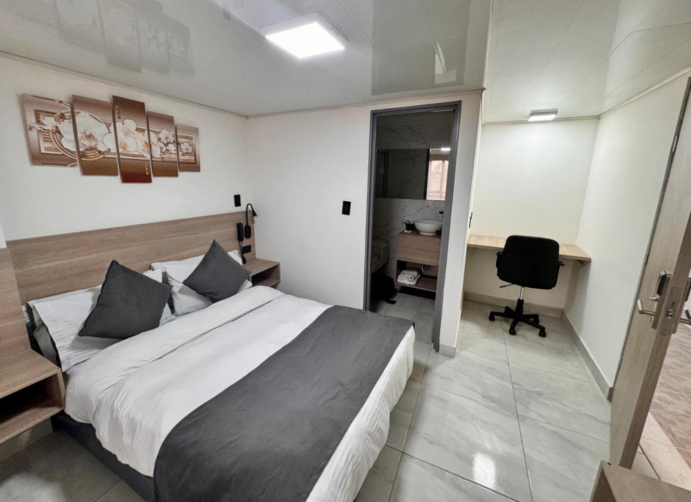 Hotel Fenix Real *