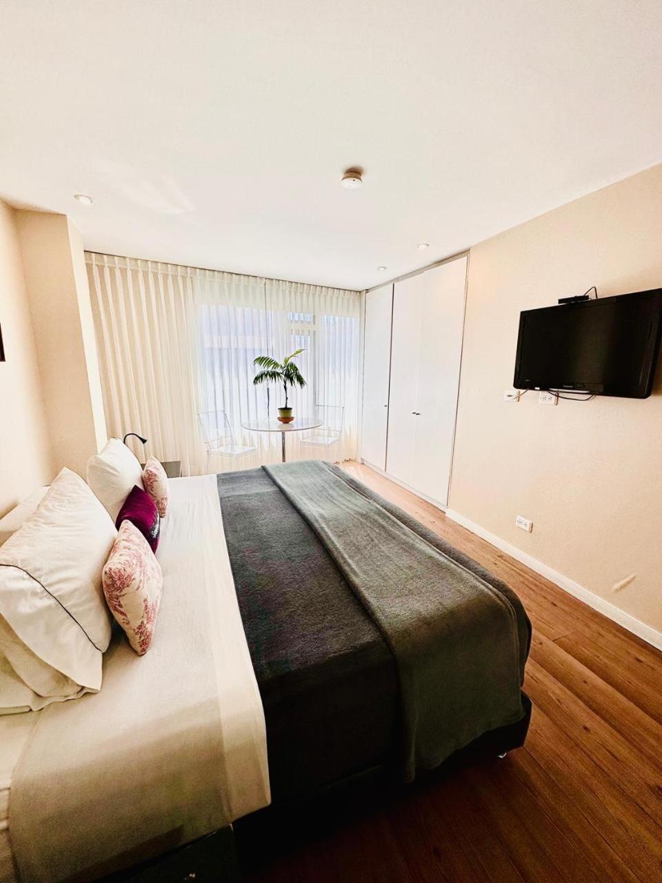 Living 55 Hotel