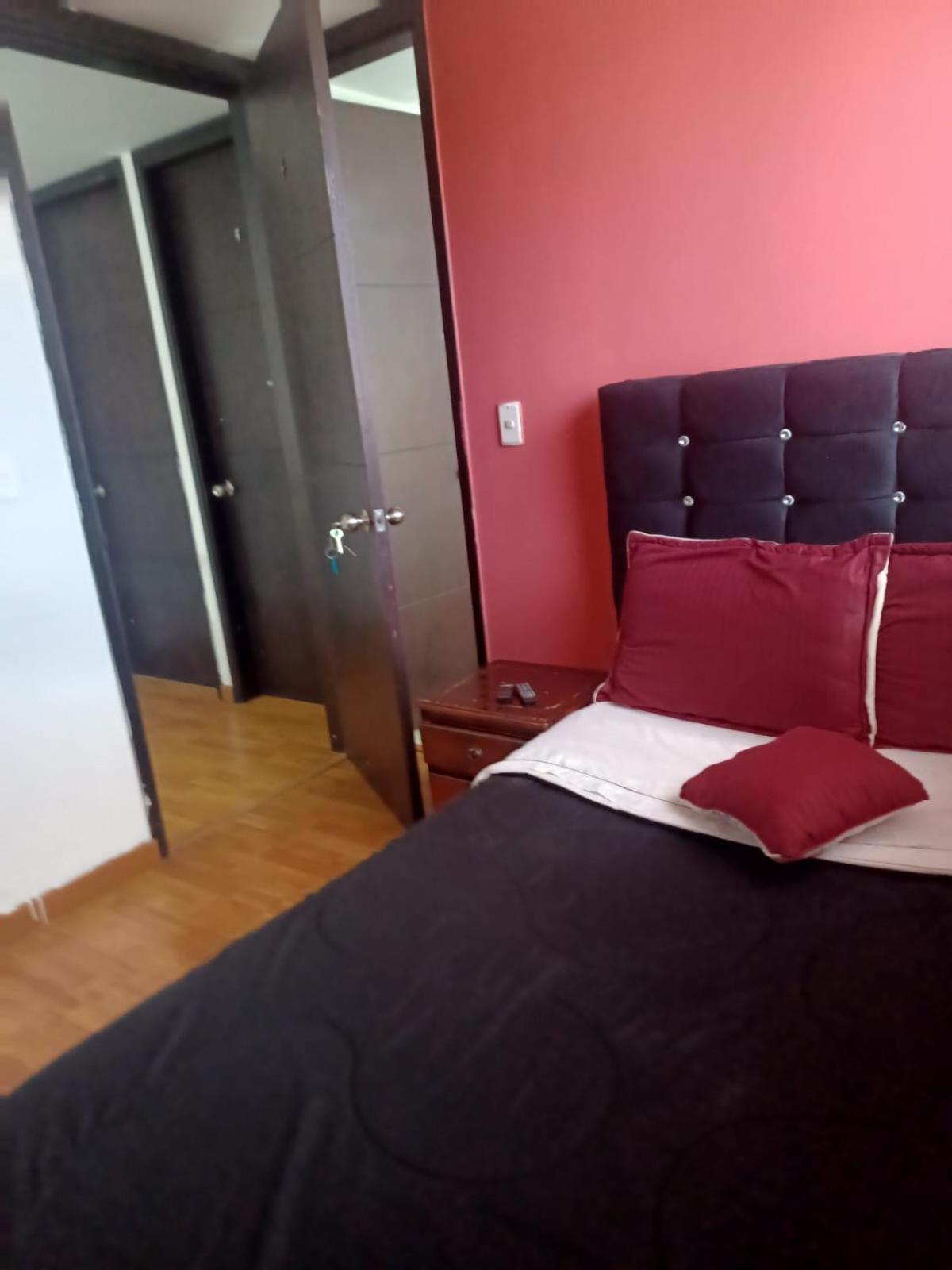 Sector De Corferias , Y A 5 Cuadras, Embajada Americana 10 Cuadras, Cerca Al Can , G 12 , Universidad Nacional , Aeropuerto A 2 Cuadras Estacion Ciudad Universitaria Marque-tresdiecisietecincoveintisieteveintiseistreintayu Apartment *