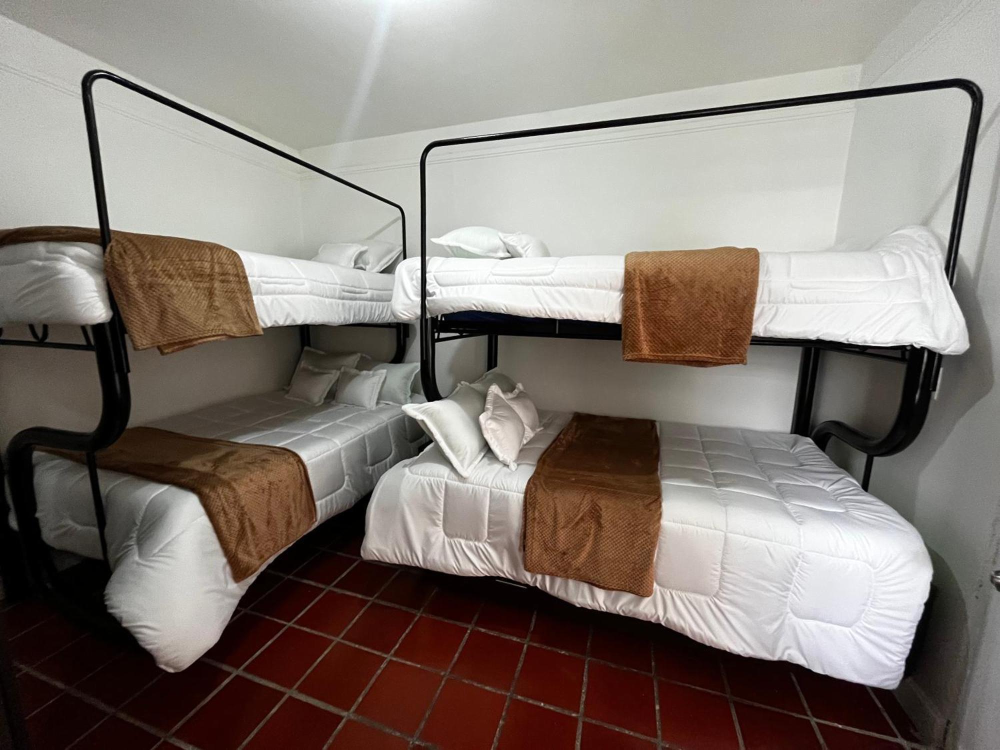 Hostal Guest house *
