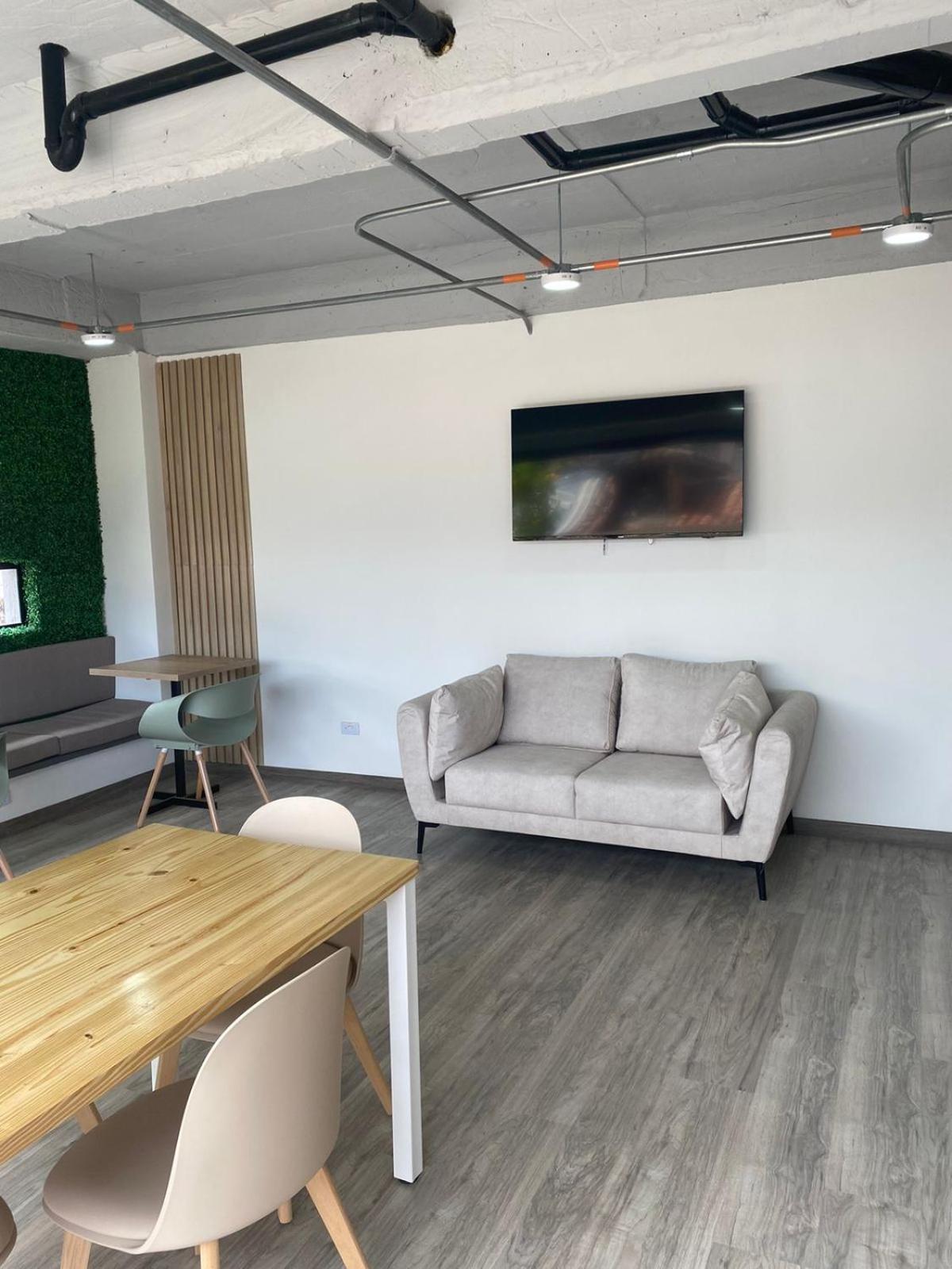 Apartamento Soul Santa Barbara Executive, Wifi 300 Megas, Big Queen Size Bed, Smart Tv Netflix, Walking Distance To Unicentro Mall, Starbucks In Front Of The Building, Location Bogotá